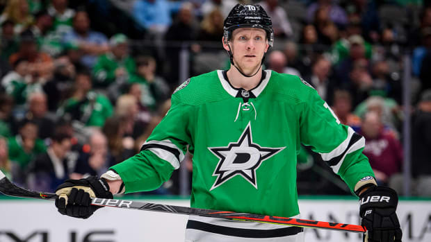 Dallas Stars' Corey Perry among the NHL players whose careers may end if the season is lost during the coronavirus shutdown.